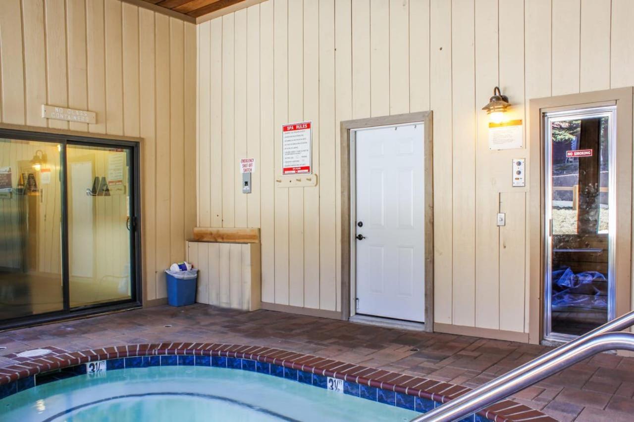Mammoth Ski & Racquet 93K Mammoth Lakes Exterior foto