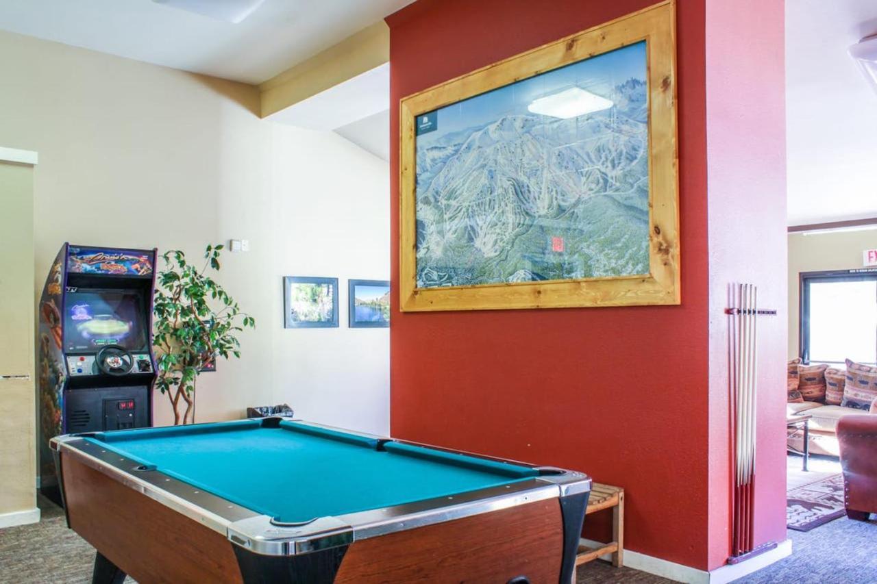 Mammoth Ski & Racquet 93K Mammoth Lakes Exterior foto